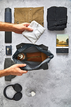 Logotrade Firmengeschenke das Foto: Black+Blum isolierte 16L Trage- & Kühltasche