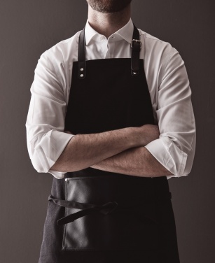 Logotrade meened pilt: VINGA Casbas purjeriidest põll