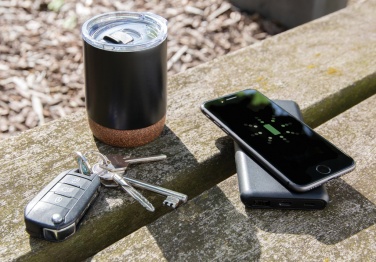 Logotrade meene foto: 10 000 mAh kiirlaadimine 10 W juhtmeta akupank