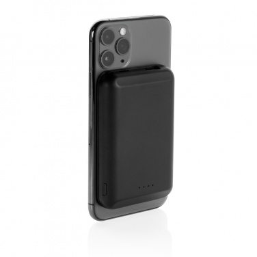 Logotrade firmakingid pilt: Magnetiline 5000 mAh 5W juhtmevaba akupank