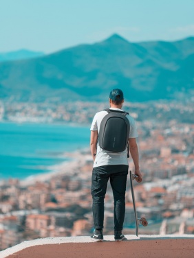 Logo trade reklaamkingituse pilt: Bobby Hero Väike vargusevastane seljakott