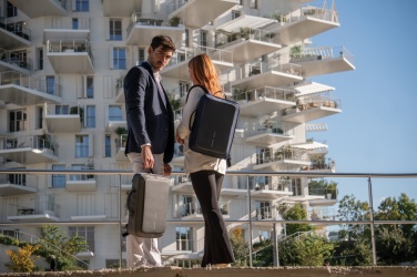 Logotrade firmakingi foto: Bobby Bizz 2.0 varguskindel seljakott