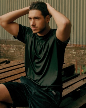 Logotrade ärikingitused pilt: Iqoniq Tikal taaskasutatud polüestrist kiiresti kuivav spordisärk