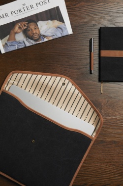 Logotrade ärikingituse foto: VINGA Bosler GRS taaskasutatud lõuendist 16" sülearvuti ümbris