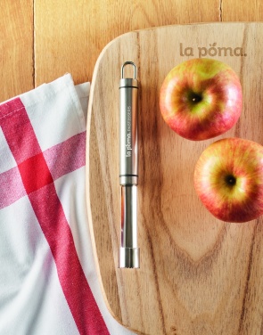 Logo trade meene pilt: Roostevabast terasest õunasüdamiku eemaldaja