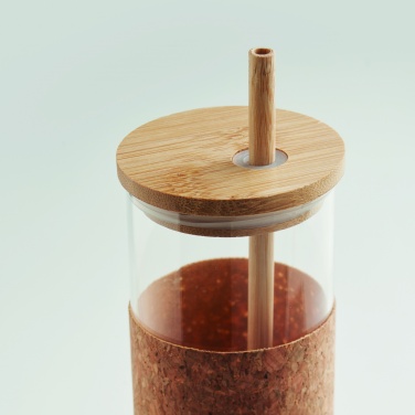 Logotrade meene foto: Korgist ümbrise ja bambusest kaanega joogitops, 450 ml