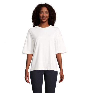 Logotrade reklaamkingituse foto: BOXY WOMEN OVERSIZE T-SÄRK