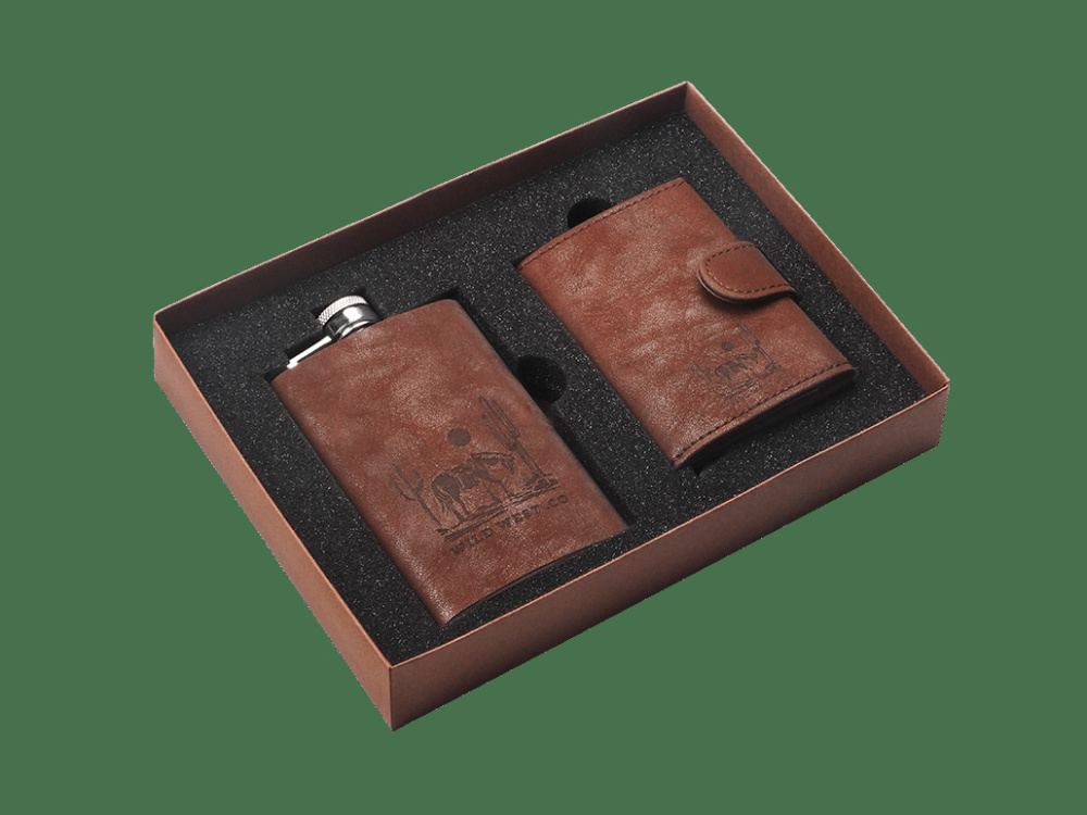 Logotrade reklaamtoote foto: Komplekt plasku ja kaardihoidjaga 2079325