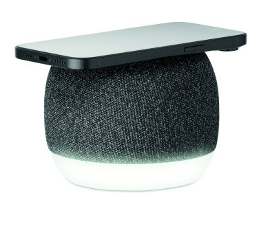 Logotrade reklaamkingi foto: 15W juhtmevaba laadijaga kõlar LISTOO+