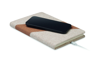 Logo trade reklaamkingi pilt: A5 märkmik 15W laadijaga CORTONA