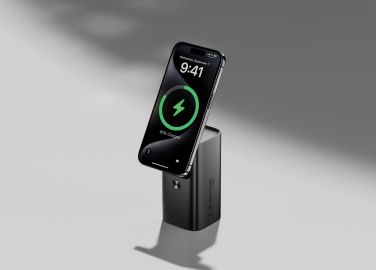 Logotrade meened pilt: Urban Vitamin Sunnyvale 100W 15.000mAh magnetiline varupatarei