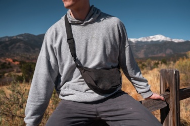 Logo trade liikelahjat tuotekuva: Crescent AWARE™ RPET puolikuun muotoinen crossbody -laukku