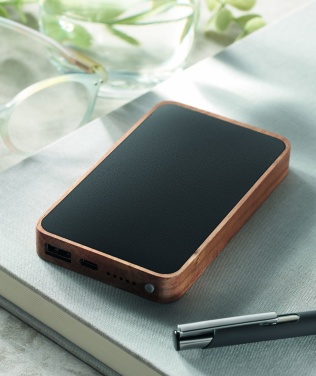 Logotrade mainostuotet kuva: 4000 mAh varavirtalähde
