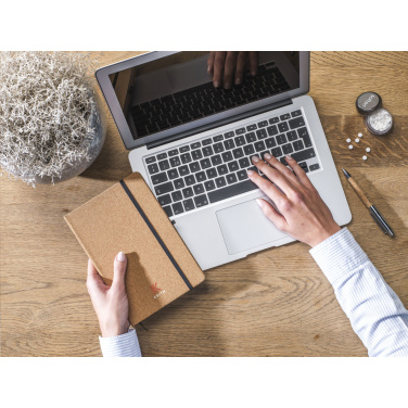 Logo trade mainoslahja ja liikelahja tuotekuva: CorkNote A5 Paperinen muistivihko