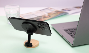 Logotrade mainoslahja ja liikelahja kuva: Magmount puhelinteline RCS kierrätysmuovista ja bambusta