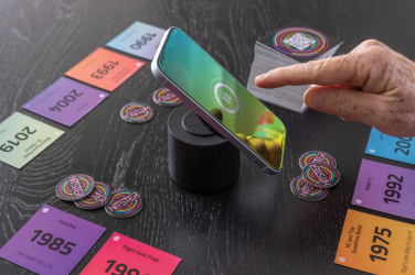 Logotrade mainoslahja tuotekuva: Magpulse RCS -3 W kaiutin, kierrätysmuovia, magneettipidike