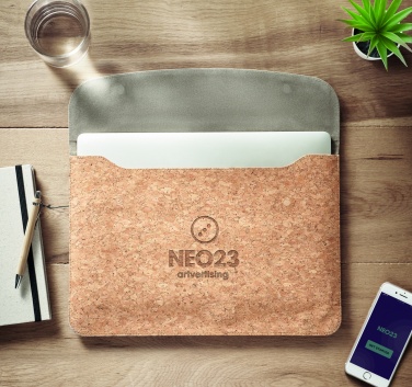 Logotrade dovana nuotrauka: Kamštinis nešiojamojo kompiuterio krepšio magnetinis atvartas