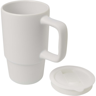 Logotrade profilprodukter bild: Carter 450 ml keramisk mugg med plastlock
